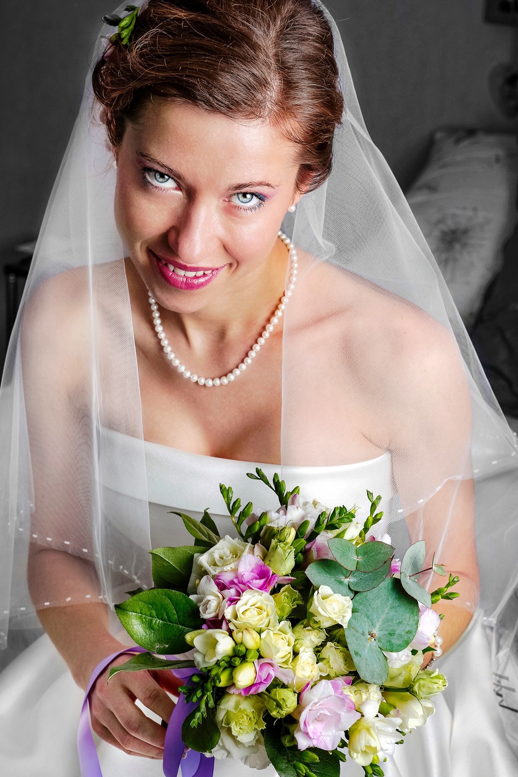 Portrait de mariée avec bouquet photographié à Pau